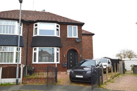 3 bedroom semi-detached house for sale, Halsey Close, Chadderton