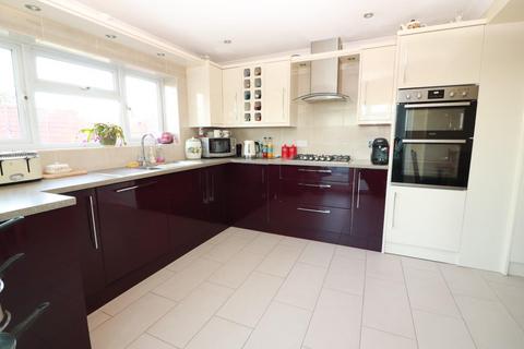 5 bedroom detached house for sale, Henfield Road, Coalpit Heath, Bristol