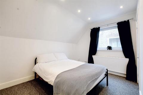 56 Ingram Road, Nottingham, NG6 9GS