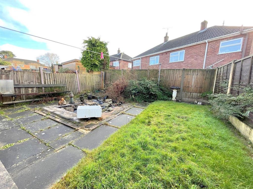 Haregate road, Leek 3 bed terraced house for sale £80,000