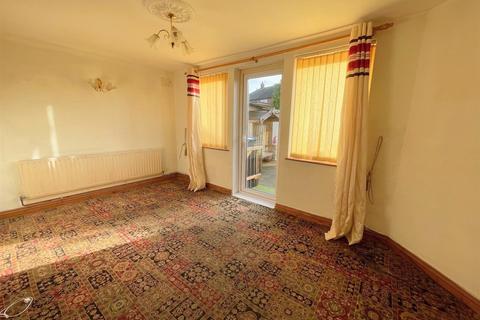 66 Haregate Road, Leek, ST13 6QQ