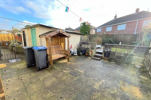 66 Haregate Road, Leek, ST13 6QQ