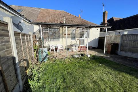 17 Brockley Crescent, Ipswich, IP1 5HT