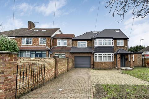 5 bedroom detached house for sale, Whitton Dene, Isleworth