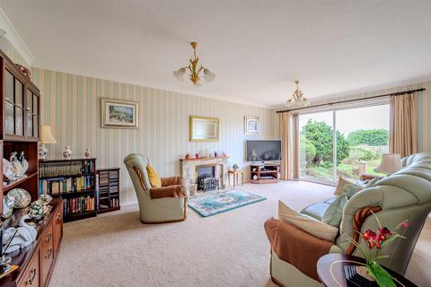104 North Way, Seaford, BN25 3JW