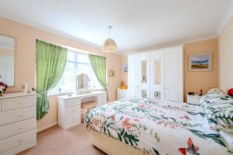 104 North Way, Seaford, BN25 3JW
