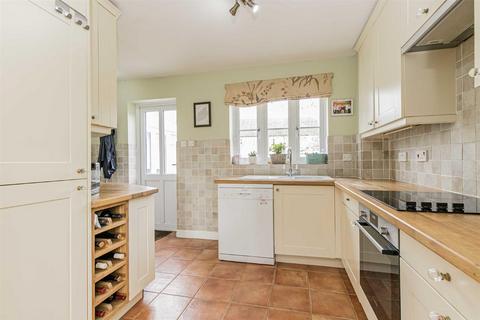 29 Birch Drive, Bradwell Village, Burford, OX18 4XH