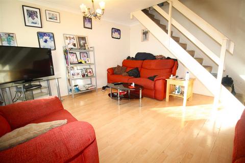 3 bedroom end of terrace house for sale - Bushy Close, Bletchley, Milton Keynes