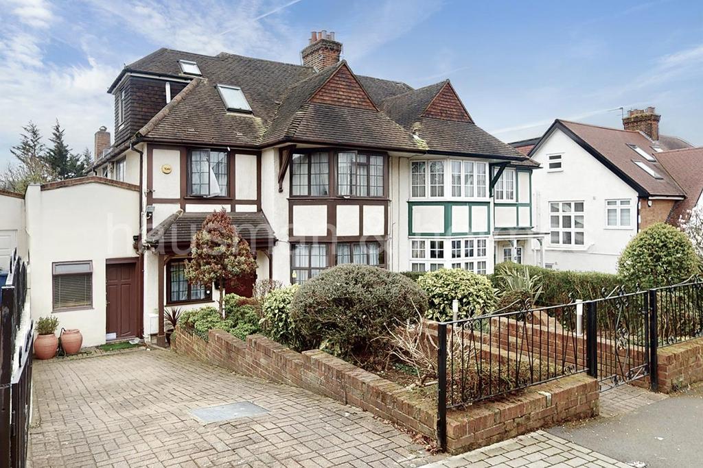 Basing Hill, NW11 6 bed semidetached house for sale £1,800,000