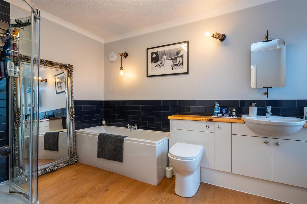 Bathroom-1.jpg