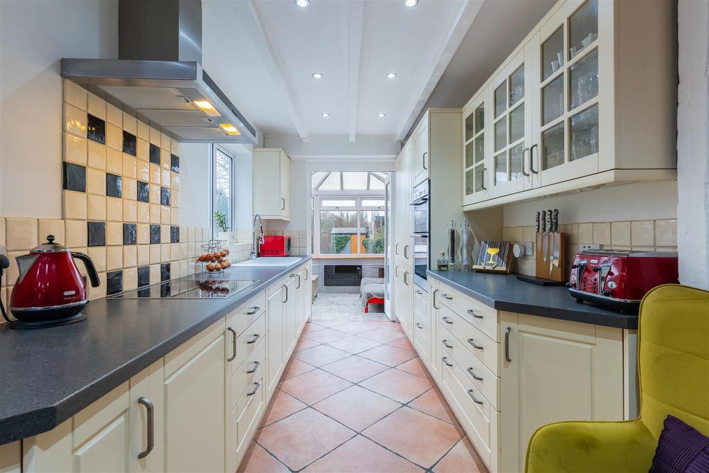 Kitchen-3.jpg
