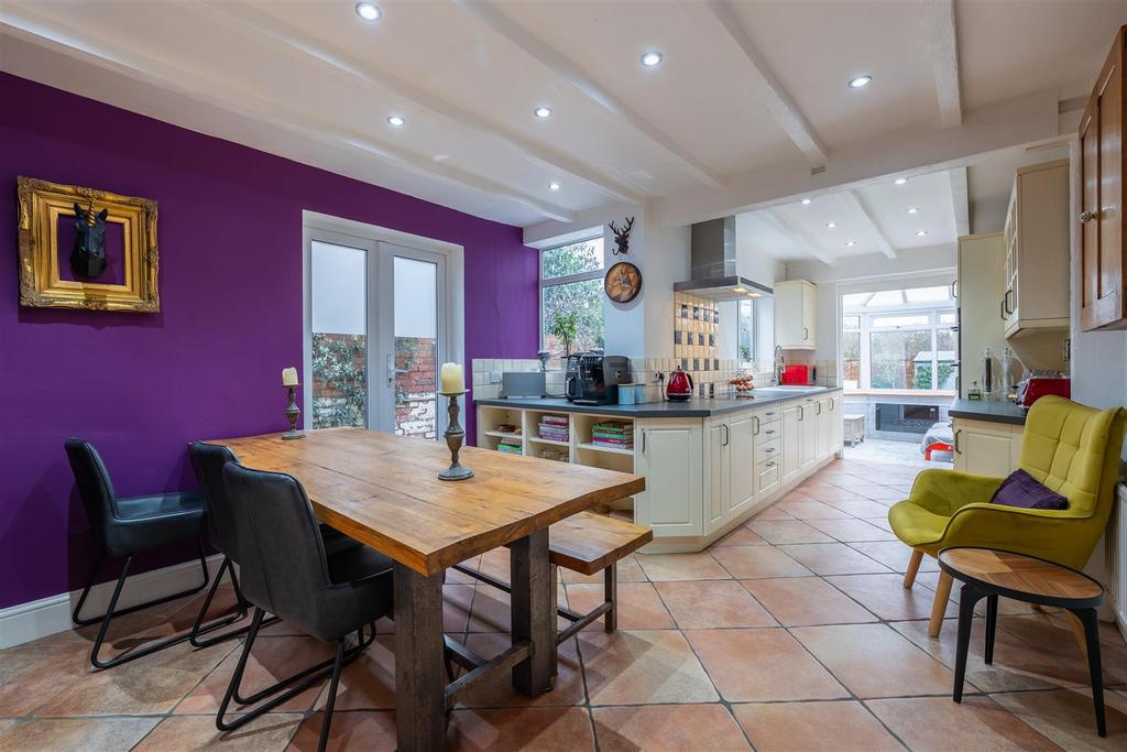 Kitchen-1.jpg