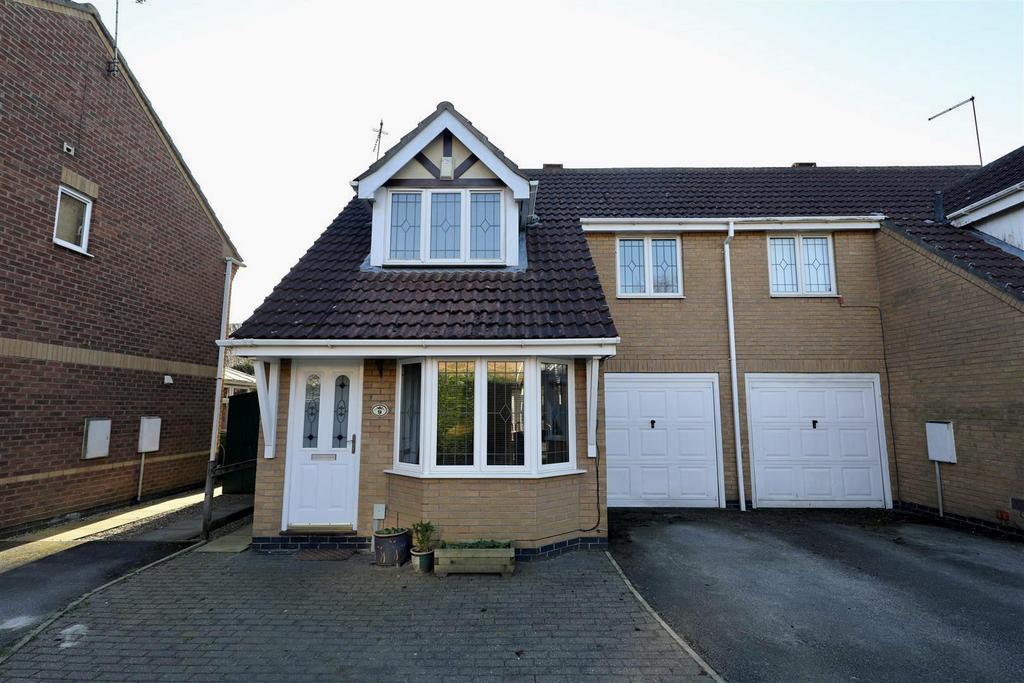 Coltman Close, Beverley 3 bed semidetached house for sale £240,000