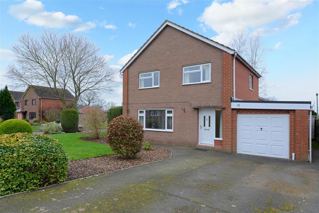 Sutton Road, Shrewsbury 3 bed detached house for sale £375,000