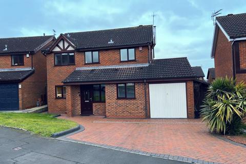 4 bedroom detached house for sale, Charnwood Close, Brierley Hill, DY5 3UE