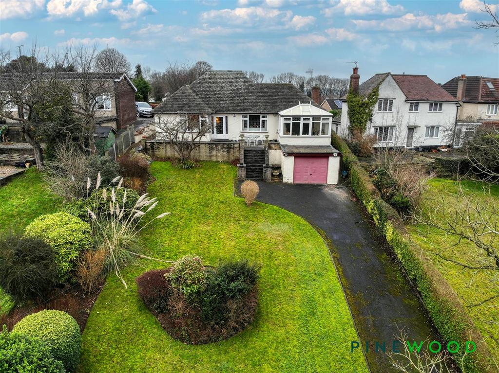 Derby Road, Chesterfield S42 3 bed detached bungalow for sale £475,000