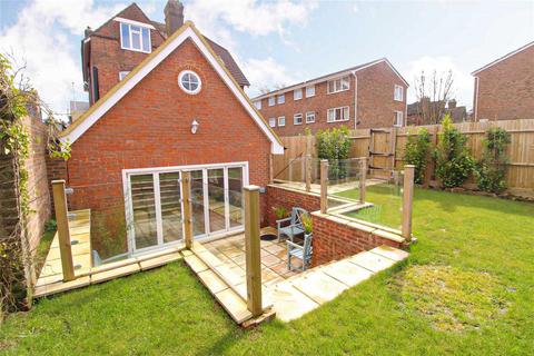 3 bedroom semi-detached house for sale, Sedlescombe Road South, St. Leonards-on-sea