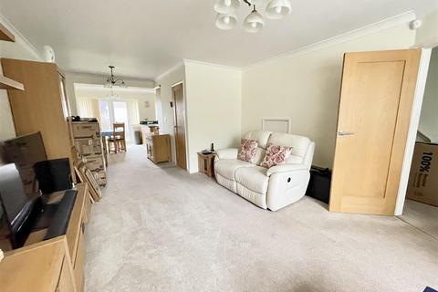 7 Border Drive, Upton, Poole, BH16 5DU