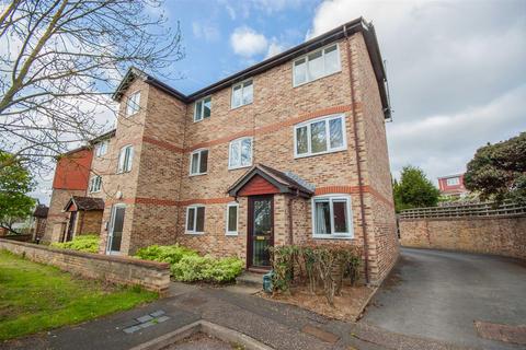 50 Earlsfield Drive, Chelmsford, CM2 6SX