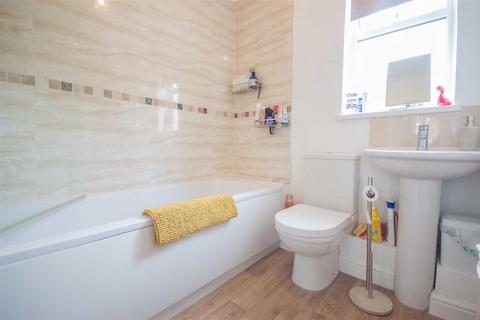 50 Earlsfield Drive, Chelmsford, CM2 6SX