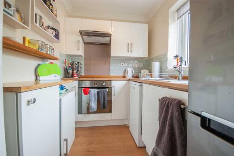 50 Earlsfield Drive, Chelmsford, CM2 6SX