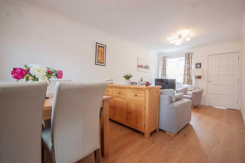 50 Earlsfield Drive, Chelmsford, CM2 6SX