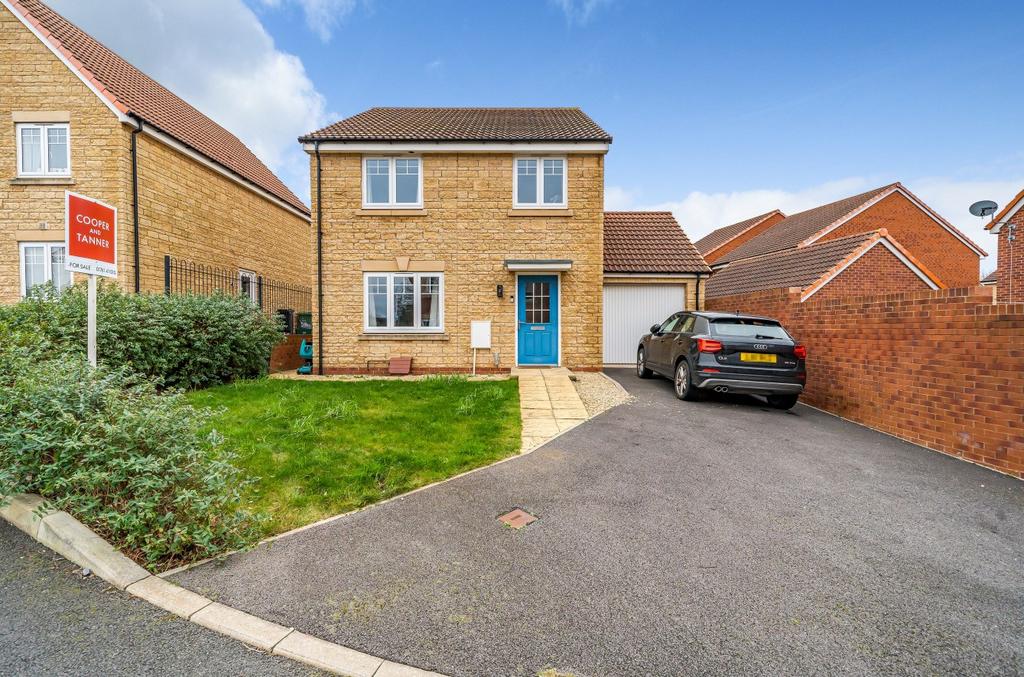 Hallam Close, Midsomer Norton... 4 bed detached house £399,950