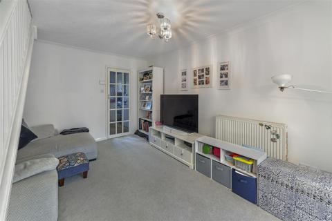 2 Brookdene, Five Oak Green, Tonbridge, TN12 6RX