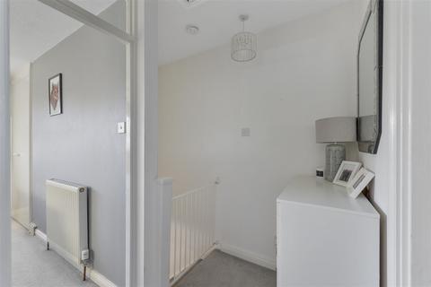 2 Brookdene, Five Oak Green, Tonbridge, TN12 6RX