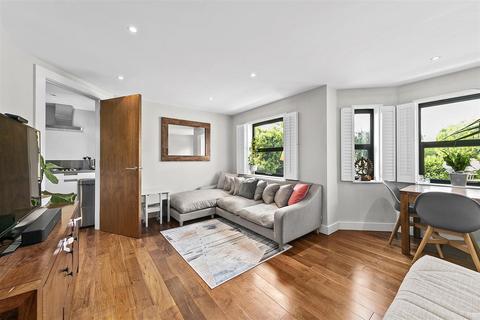2 bedroom apartment for sale - Coleshill Road, Teddington