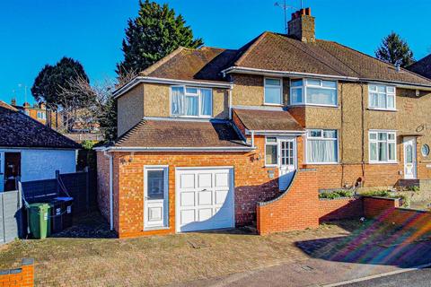 4 bedroom semi-detached house for sale, Corner Hall, Hemel Hempstead, HP3