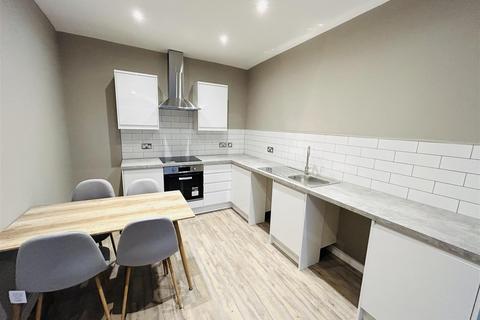 2 bedroom apartment to rent, Hyde Park Villas, Hyde Park, Leeds, LS6 1BH