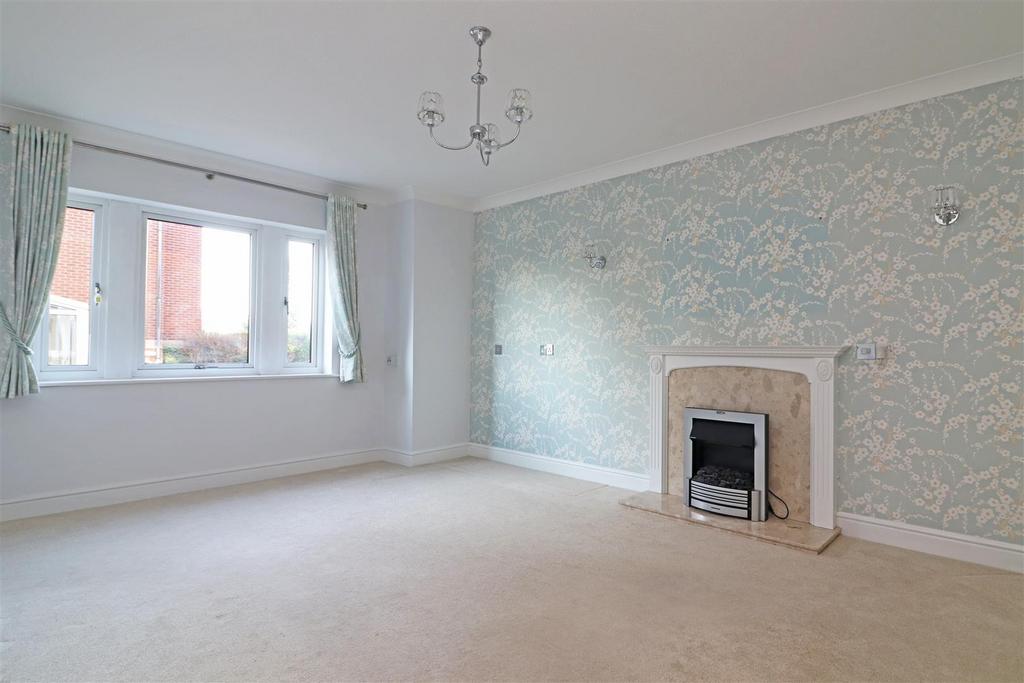 Alma Road, Reigate 2 bed for sale £250,000