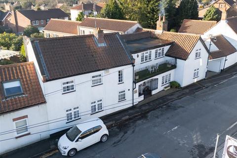 Low Street, North Ferriby