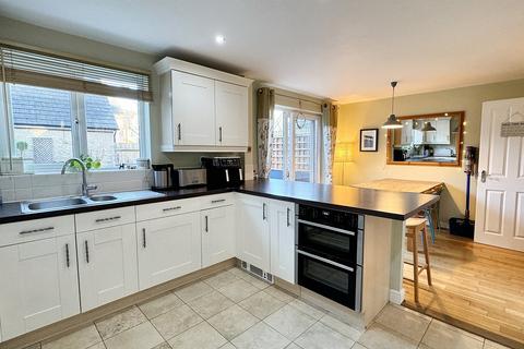 4 Catchpole Drive, Kesgrave, Ipswich, IP5 2HE