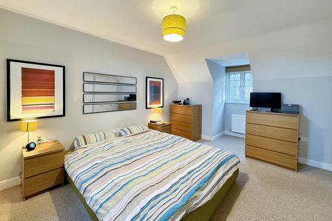 4 Catchpole Drive, Kesgrave, Ipswich, IP5 2HE