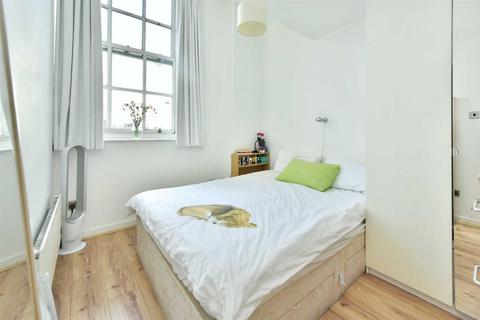 1 bedroom flat to rent, Dalgarno Gardens, Ladbroke Grove