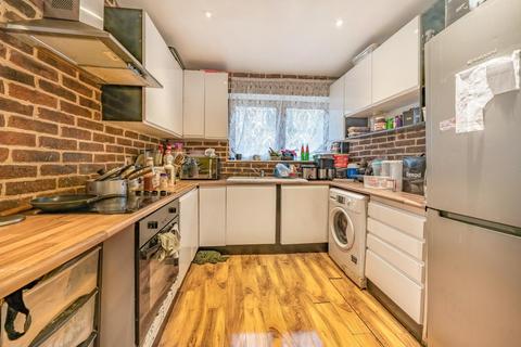 3 bedroom semi-detached house for sale, Wharncliffe Road, London