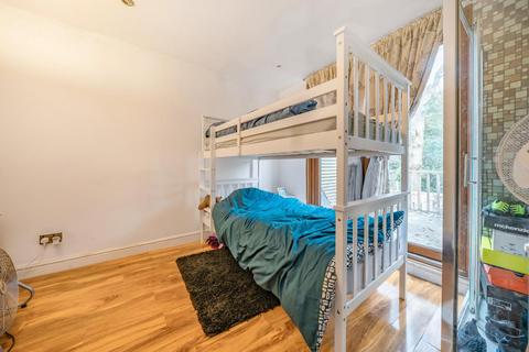 44 Wharncliffe Road, London, SE25 6SL