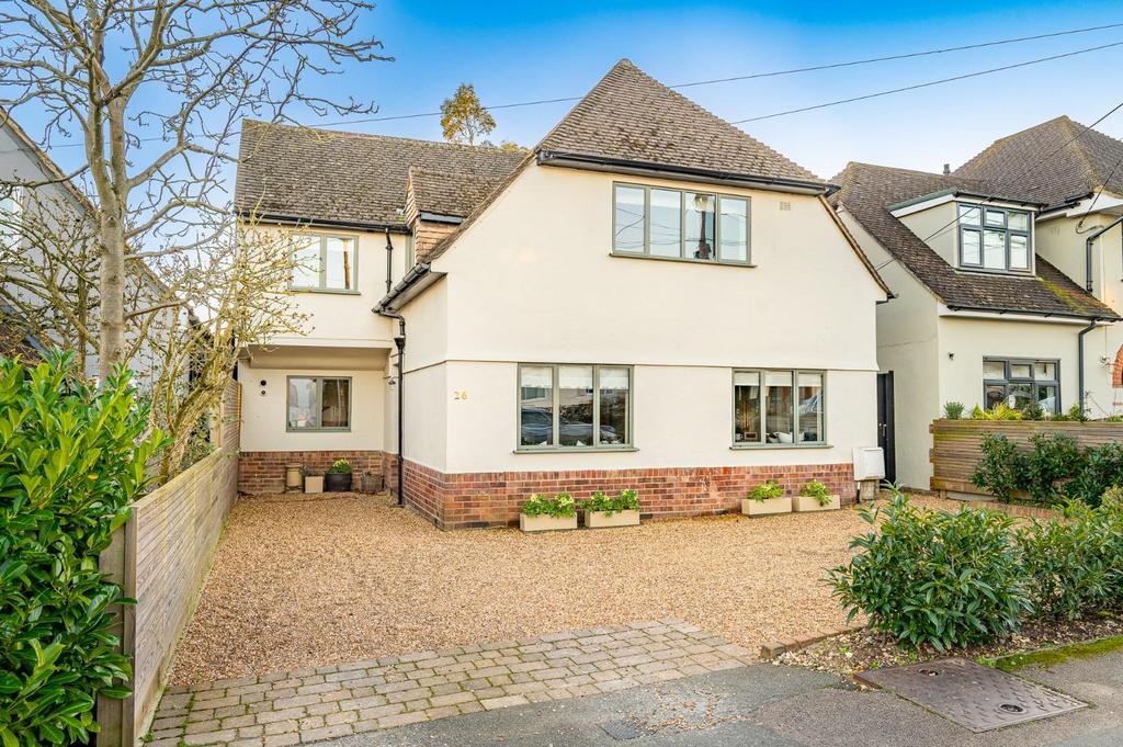 Highfields, Dunmow, Essex 3 bed detached house for sale £700,000