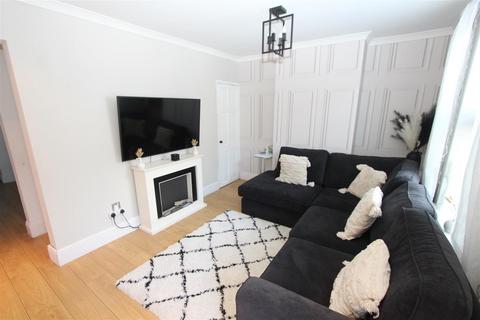 2 bedroom terraced house for sale, James Street, Sheerness