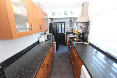 2 bedroom terraced house for sale, James Street, Sheerness