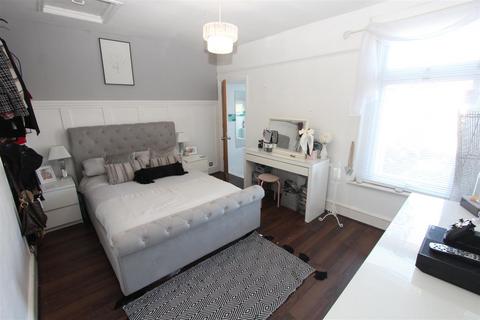 74 James Street, Sheerness, ME12 2PY