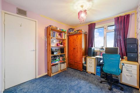 79 Headley Grove, Tadworth, KT20 5JH