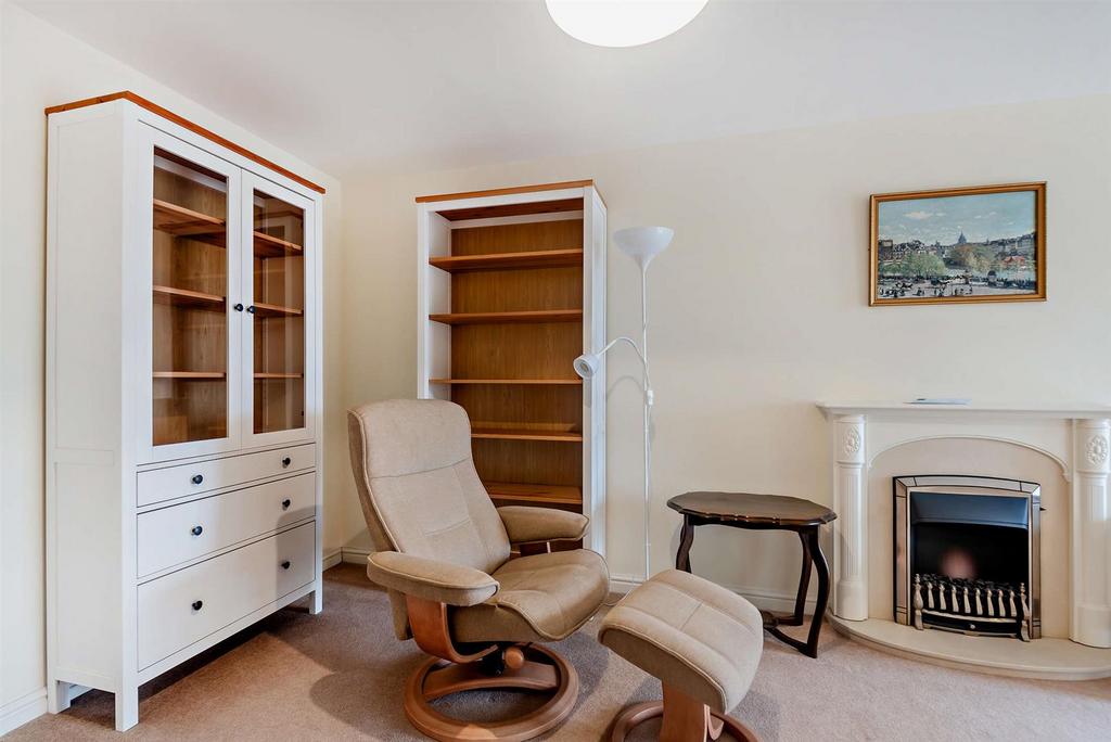 8580806-interior10-800.jpg