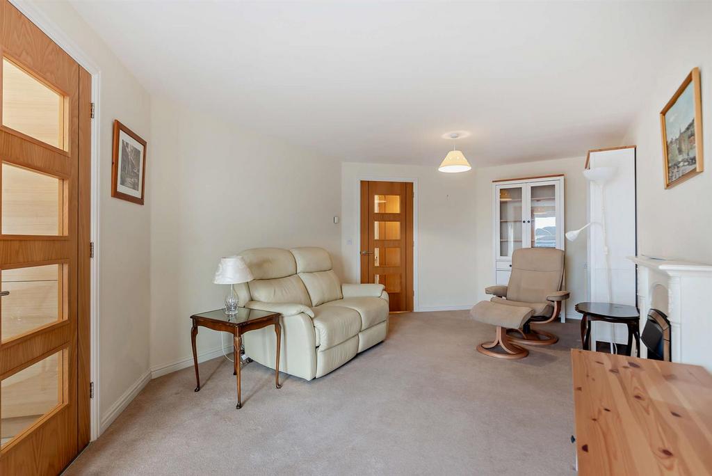 8580806-interior11-800.jpg
