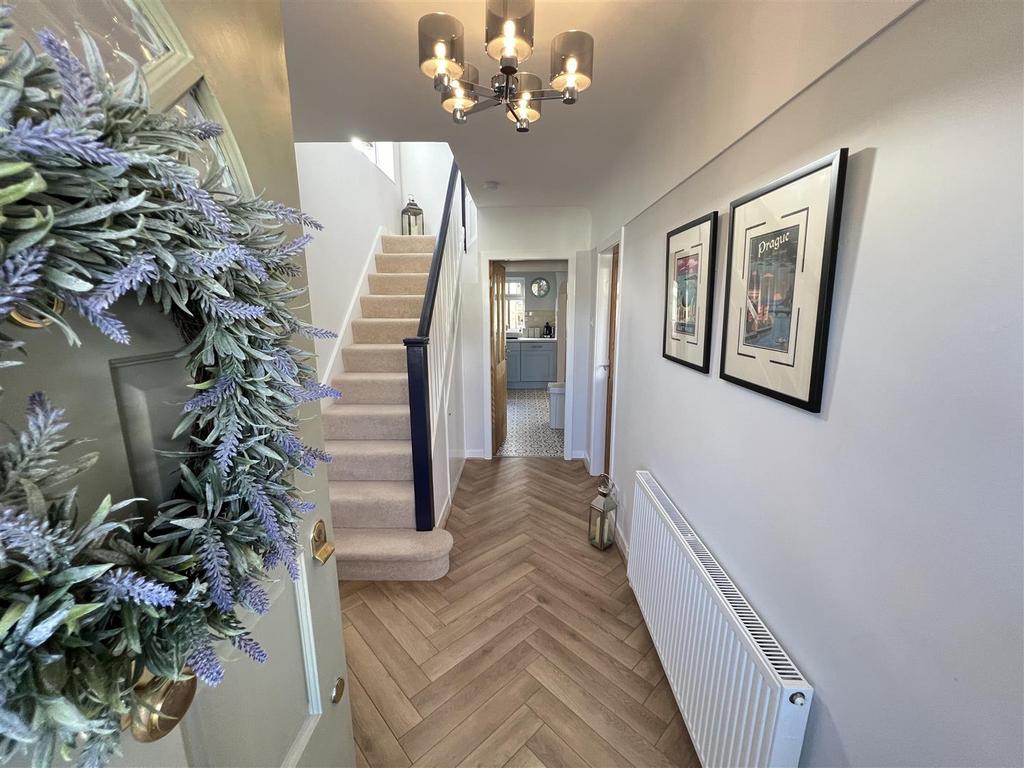 Kylemore Drive, Pensby, Wirral 3 bed semidetached house for sale £