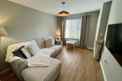 16 Norham Drive, Darlington, DL3 0EB