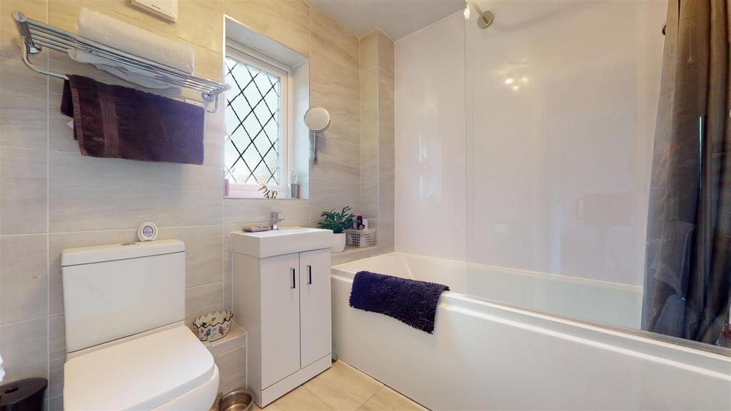11-Ibstone-Ave-10142022 012612.jpg