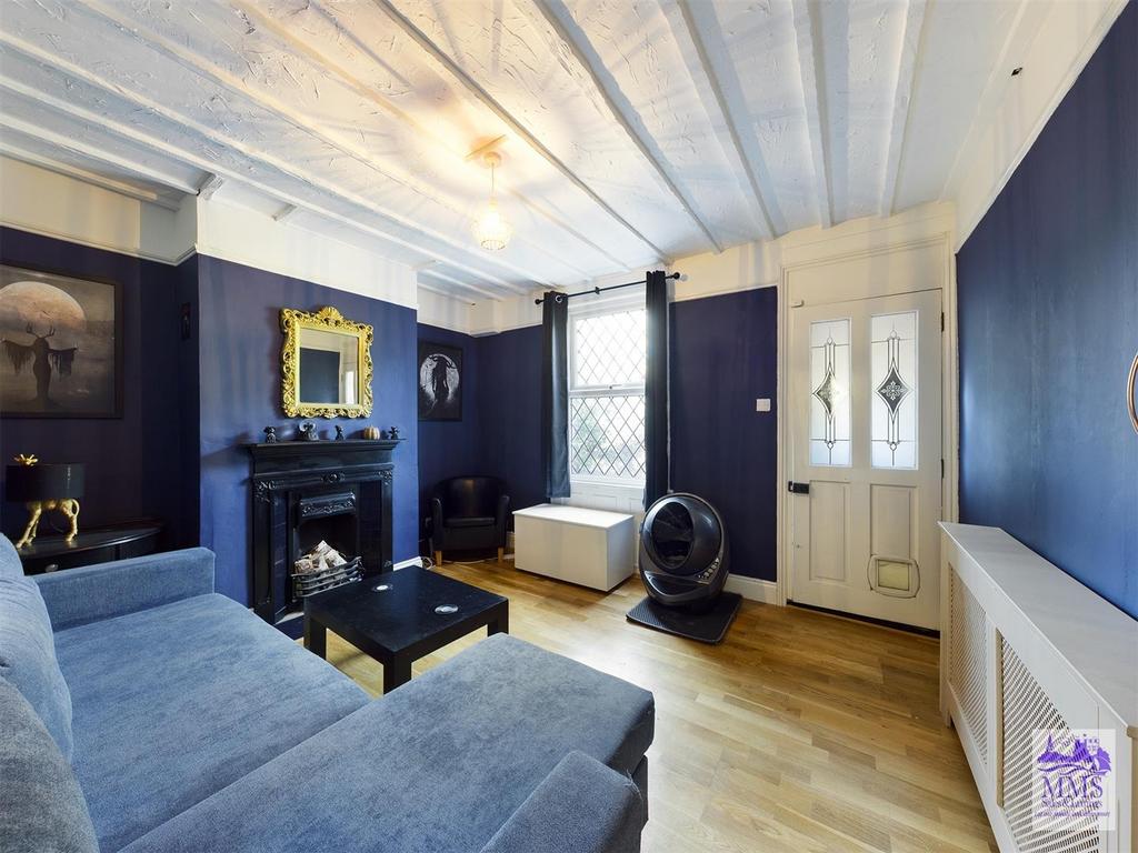 Gravesend Road, Higham 3 bed terraced house for sale £300,000